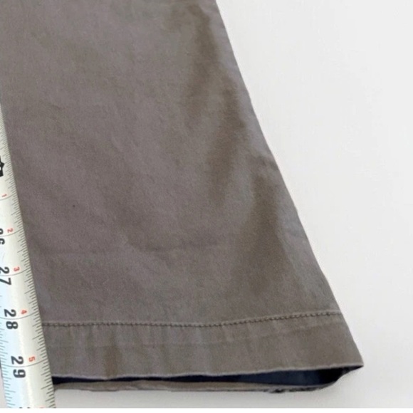 NWT Lands End Gray Mid Rise Straight Leg Pants. Size 10 - Picture 7 of 8